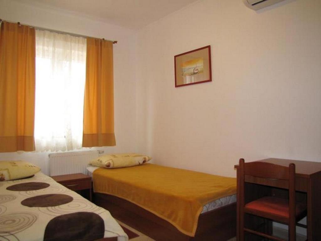 Family Friendly Apartments With A Swimming Pool Nevidjane, Pasman - 18054 Neviđane Εξωτερικό φωτογραφία