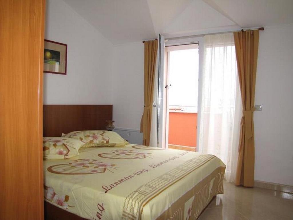 Family Friendly Apartments With A Swimming Pool Nevidjane, Pasman - 18054 Neviđane Εξωτερικό φωτογραφία