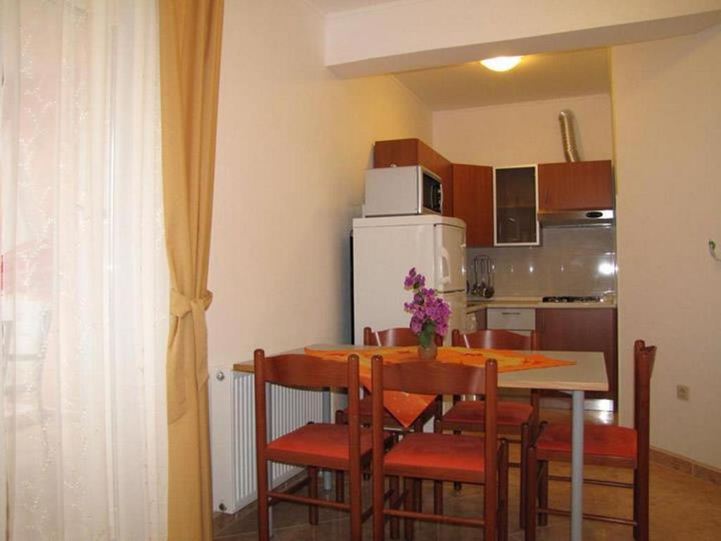 Family Friendly Apartments With A Swimming Pool Nevidjane, Pasman - 18054 Neviđane Εξωτερικό φωτογραφία