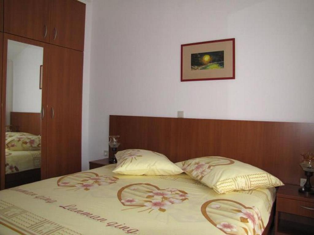 Family Friendly Apartments With A Swimming Pool Nevidjane, Pasman - 18054 Neviđane Εξωτερικό φωτογραφία