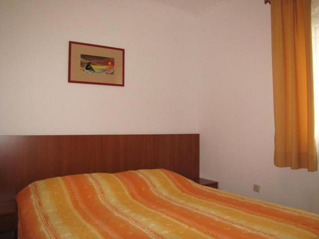 Family Friendly Apartments With A Swimming Pool Nevidjane, Pasman - 18054 Neviđane Εξωτερικό φωτογραφία